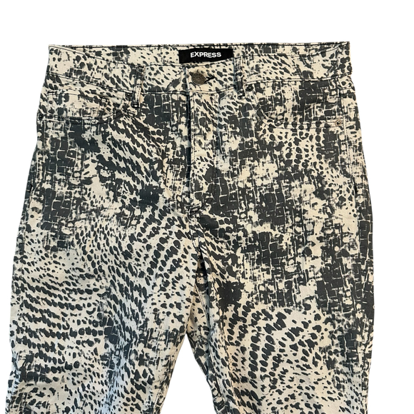NWOT Express Grey and White Snake Print High Rise Skinny Jeans 12 short - Picture 2 of 9